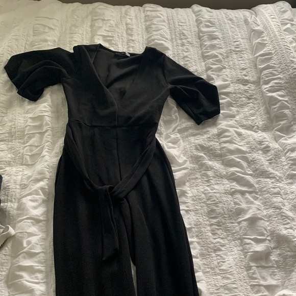 Black jumpsuit - Picture 1 of 2